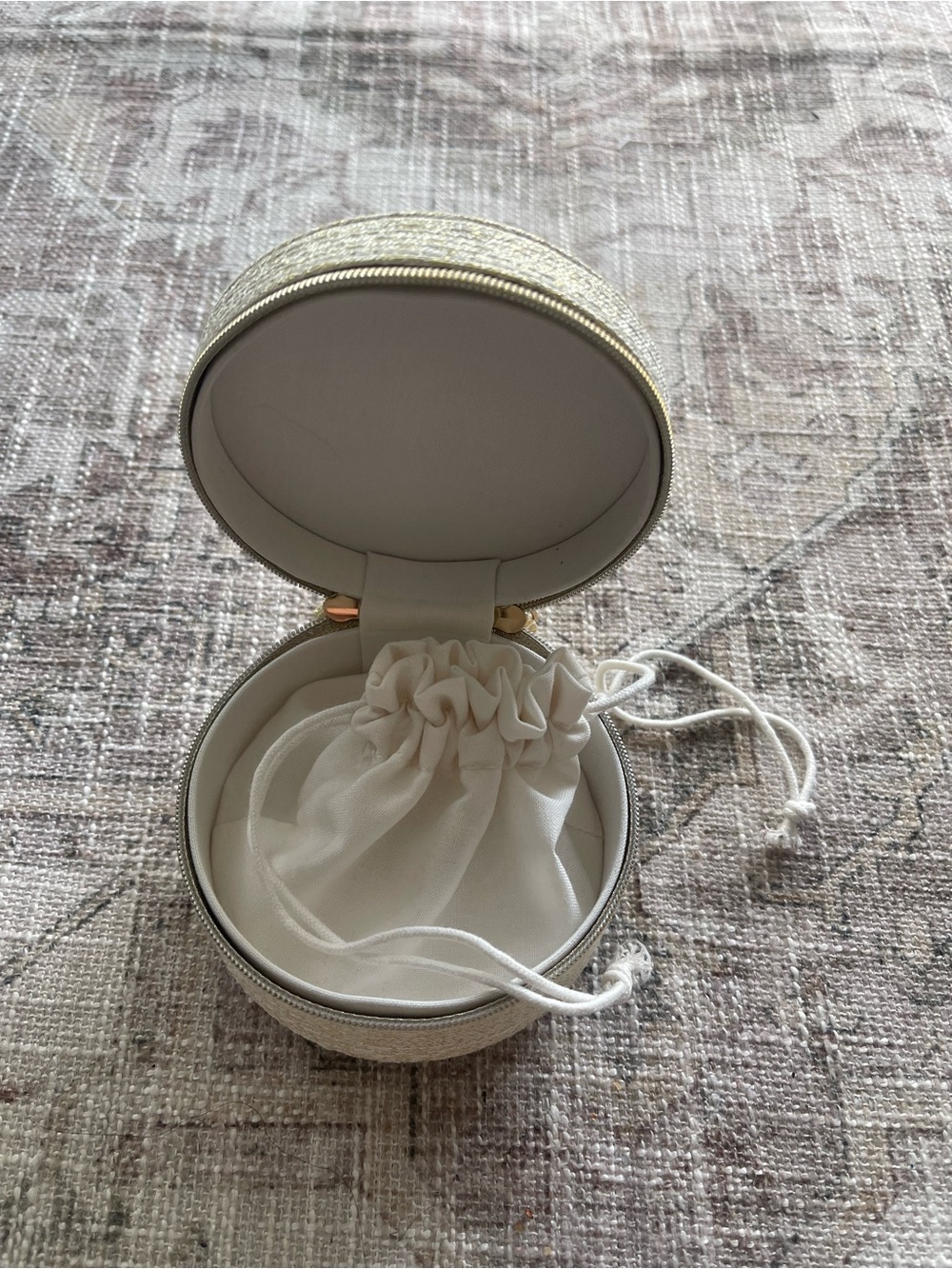 Dior Mini Gold Round Compact Travel Case - Picture 3 of 8